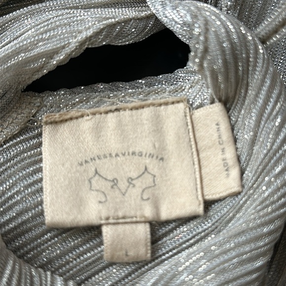 Anthropologie Vanessa Virginia metallic silver v neck flutter sleeve top - Picture 7 of 10